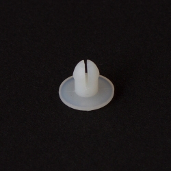 NYLON PUSH-IN PANEL RIVET