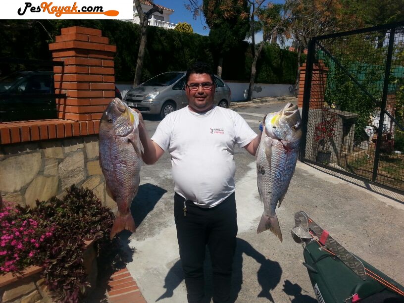 pesca en kayak